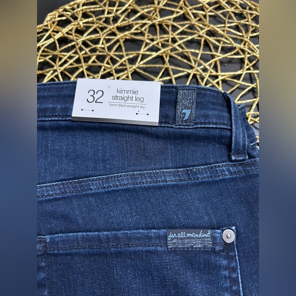 7 For All Mankind Women's Straight Leg Jean 32 - Picture 5 of 6